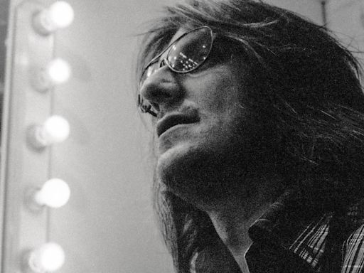 Principal Photography Wraps On Documentary About Late Comedian Mitch Hedberg, King Of One Liners Who Made Letterman, Conan...