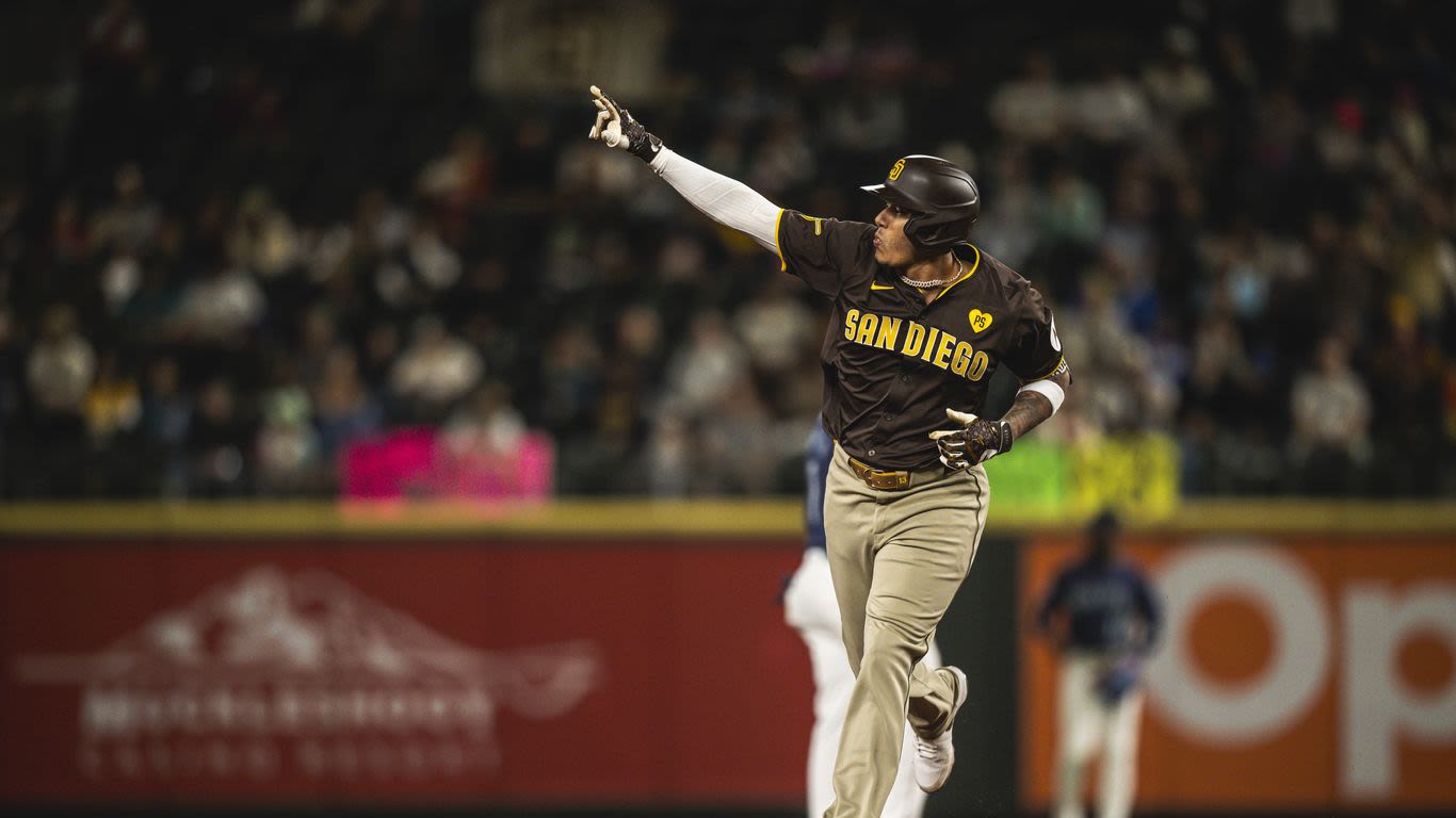 Machado sets Padres home run record