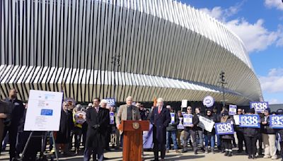 Nassau County, following judge's order, to resubmit plans for Sands casino lease at Coliseum site