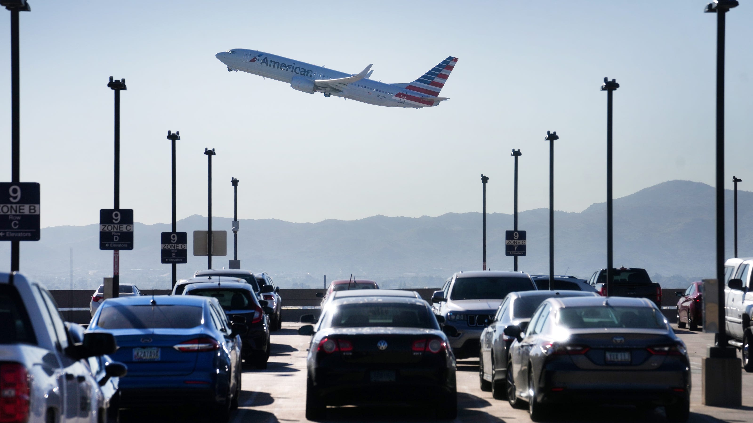 Proposed Phoenix airport parking rate increase: Here's how much more you could pay