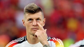 Revuelo por Kroos: “Me sentiría incómodo si mi hija de 11 años sale en una gran ciudad de Alemania...”