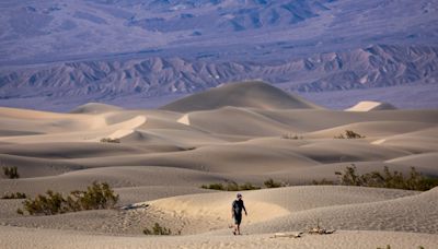 Skin melts off tourist’s feet after he loses flip-flops in Death Valley dunes