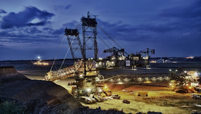 Fenix to resume production at Shine iron ore mine in Australia