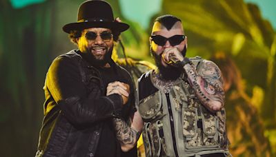 Farruko y Ky-Mani Marley en un dueto histórico a ritmo de reaggae en Latin American Music Awards