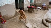 La Nación / Afganistán: inundaciones súbitas dejan más de 200 muertos