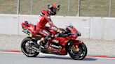 Bagnaia rompe su racha negra en Catalunya y lidera un triplete Ducati con Martín y Marc Márquez