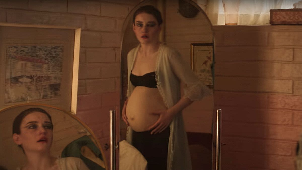 Julia Garner Has a Demon Baby in Trailer for Rosemary’s Baby Prequel Apartment 7A: Watch