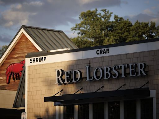 Red Lobster Moves Ahead With Fortress Takeover Offer