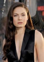 Alexa Davalos