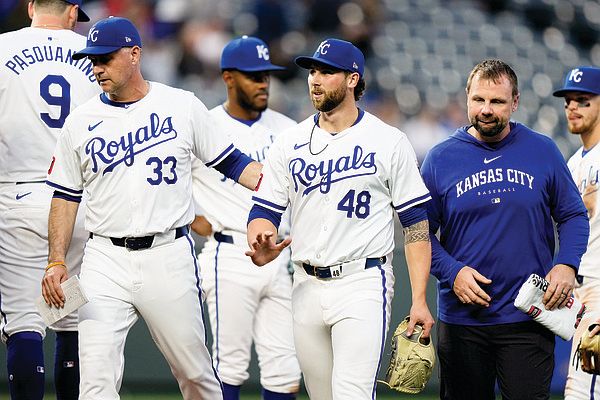 Royals sideline Marsh after taking liner off pitching elbow | Jefferson City News-Tribune