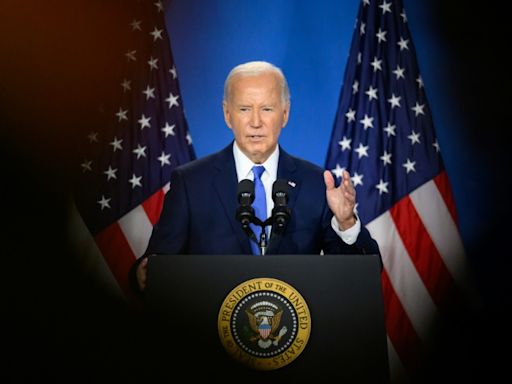 Biden hits campaign trail as calls to quit pile up