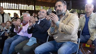 Abascal arropa a Buxadé en cinco actos de campaña para el 9J esta semana, dos en las Islas Canarias