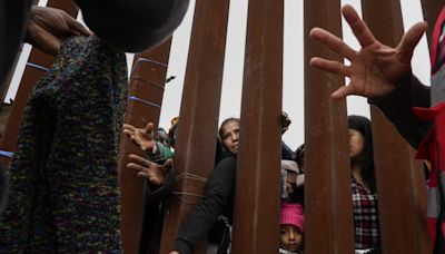 Dems put pressure on Biden for border solutions