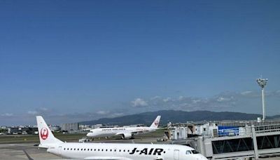 福岡機場險釀撞機！僅距數百公尺 J-Air被日航入侵跑道急煞