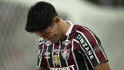 Sentindo dores, Cano, do Fluminense, pode ficar fora do clássico