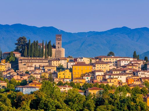 Inside Italy's 'most Scottish town' where locals play bagpipes & wear tartan