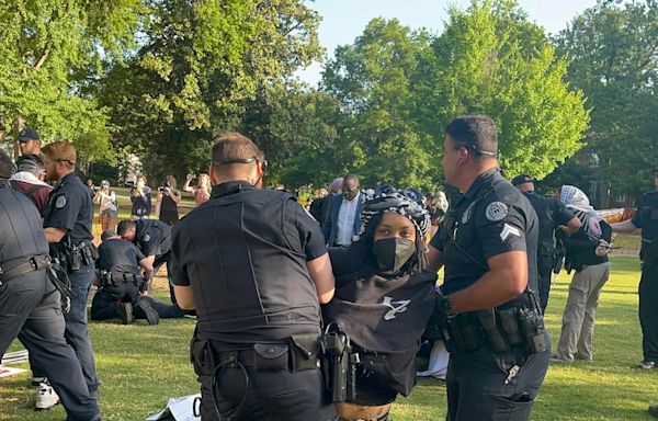 UGA students unsure of graduation, finals after protest arrests