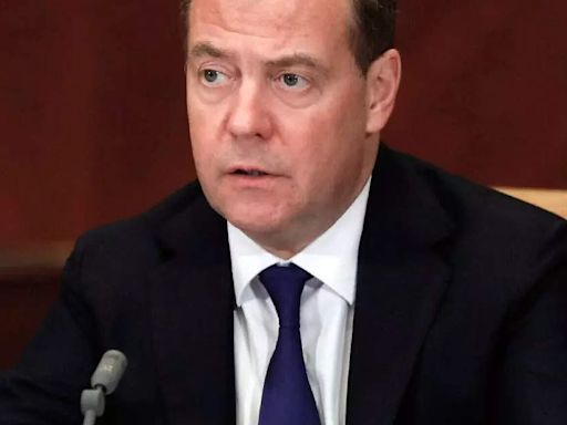 Former Russian President Dmitry Medvedev predicts that the US is one step away from losing it completely
