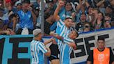 Racing todavía sueña: aún con algunas dudas, le ganó a Lanús 2-0 con goles de Maravilla Martínez y Santiago Solari