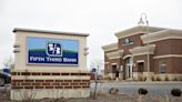 Fifth Third Jumps as CEO Calls Bottom on Net Interest Income