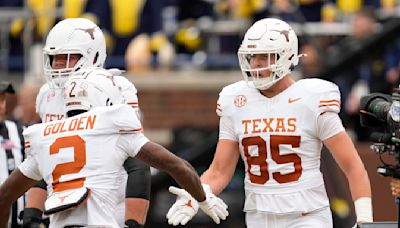 No. 3 Texas makes a huge statement with dominating win over No. 10 Michigan