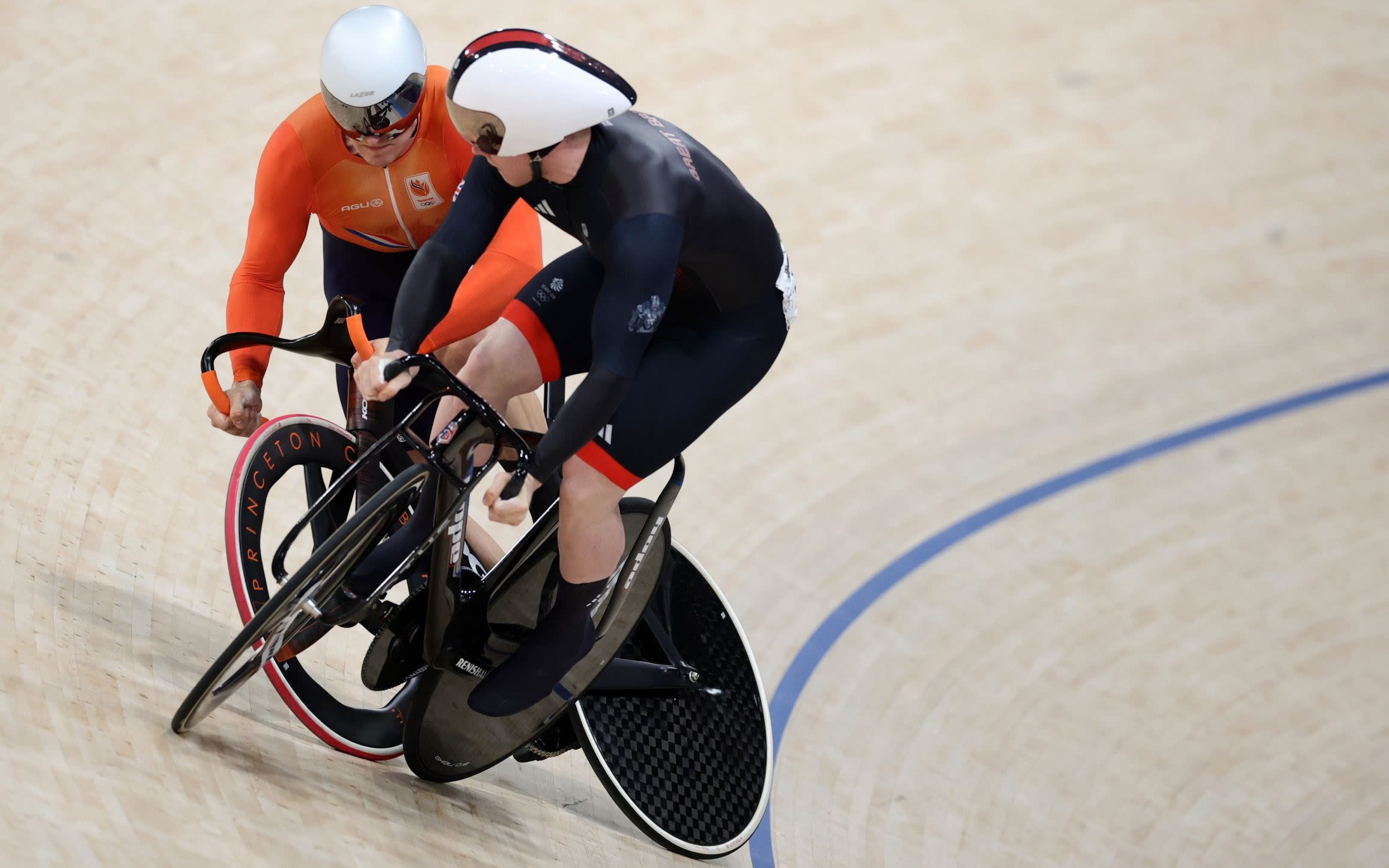 Jack Carlin booed and accused by Dutch of winning cycling bronze with ‘rugby on wheels’