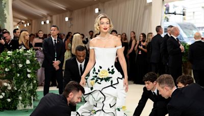 Gigi Hadid’s Met Gala 2024 Arrival Required the Help of 5 Men!