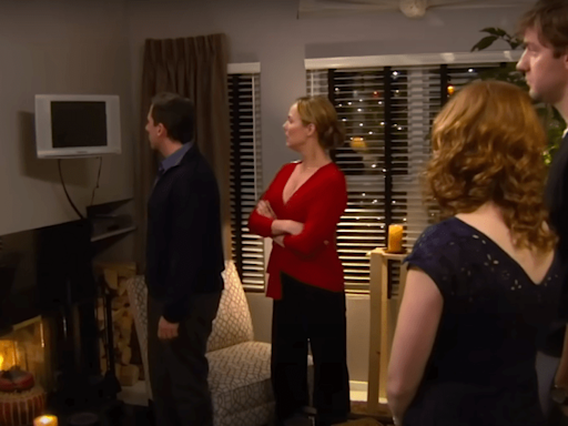 John Krasinski Loses It All Over Again At ‘The Office’ Blooper Of Michael Scott’s Tiny Plasma TV