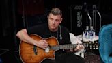 Nick Carter Breaks Down While Paying Tribute to Brother Aaron Carter During Backstreet Boys Concert