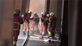 新竹住宅大樓火警2消防職殉 疑「氣瓶耗盡」倒臥樓梯亡