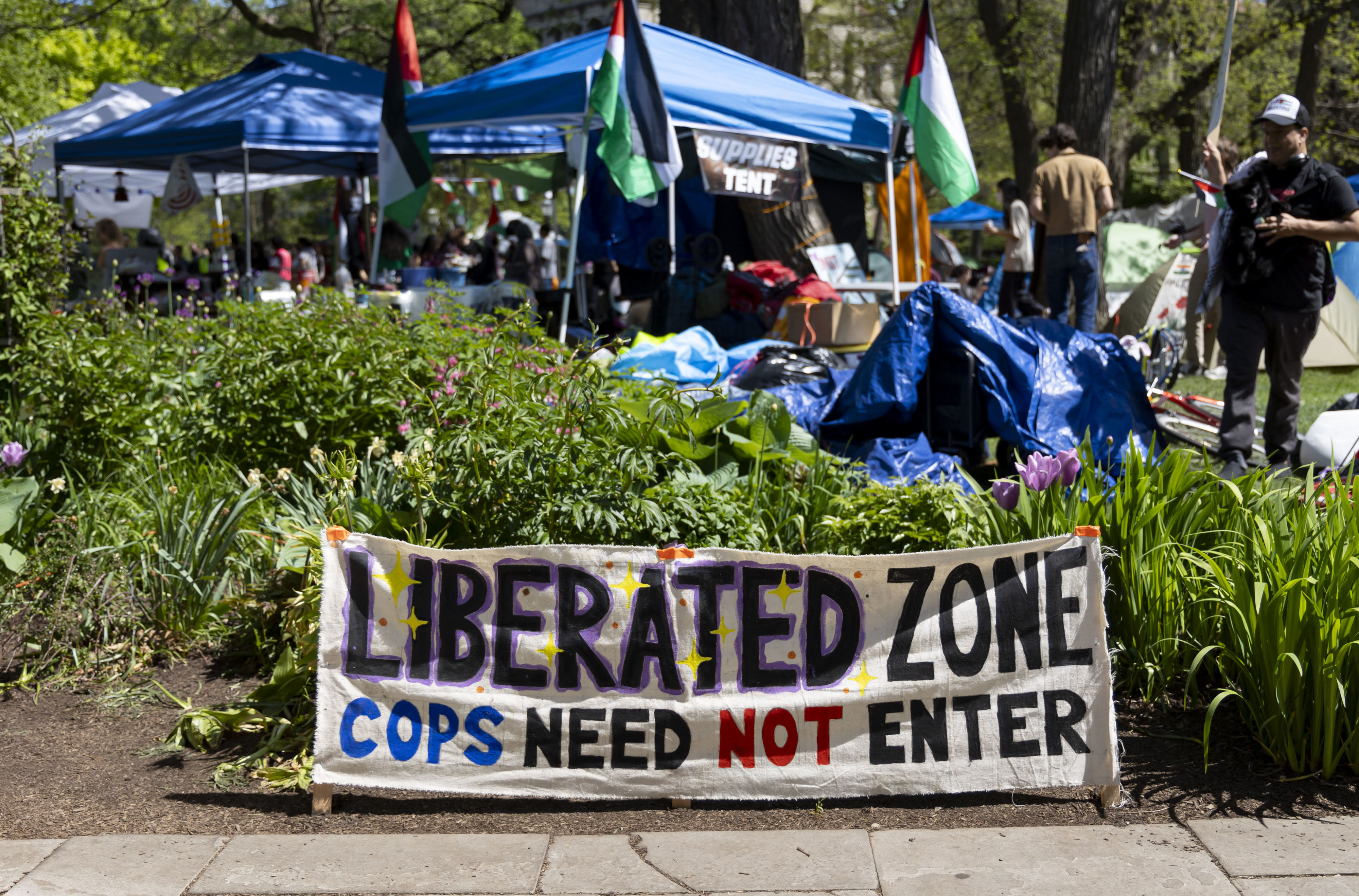University of Chicago prepares to ‘intervene’ to remove pro-Palestine encampment from campus