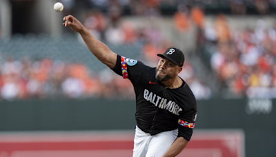 Albert Suárez outduels Max Scherzer to help Orioles beat Rangers 2-1