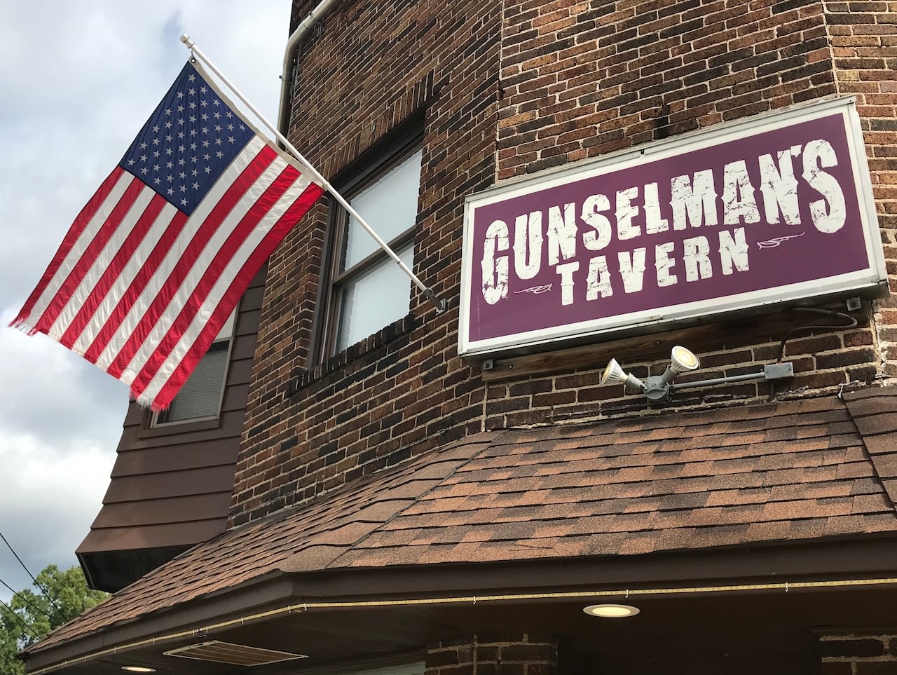 Gunselman’s Steakhouse & Bar sets opening date