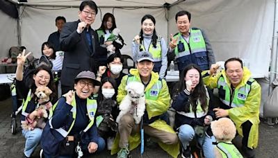Paw patrol: Seoul city enlists pet dogs and owners to sniff out trouble during walks