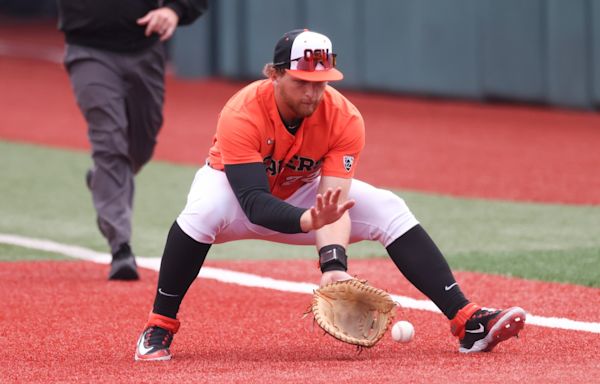 Oregon State baseball bashes its way to 10-4 win over Tulane in regional opener