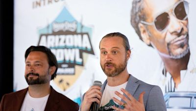 Snoop Dogg Arizona Bowl teams to receive NIL compensation