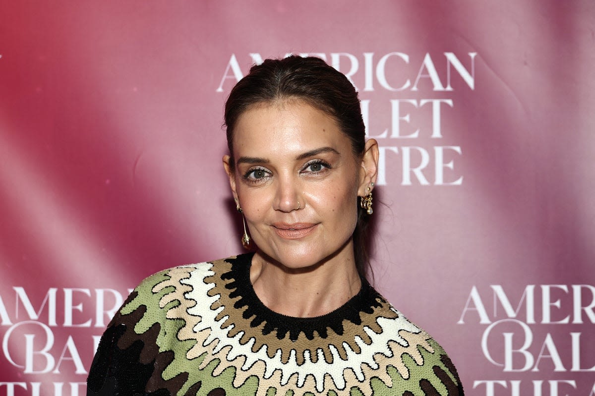 Katie Holmes reacts to sudden death of Dawson’s Creek co-star Obi Ndefo