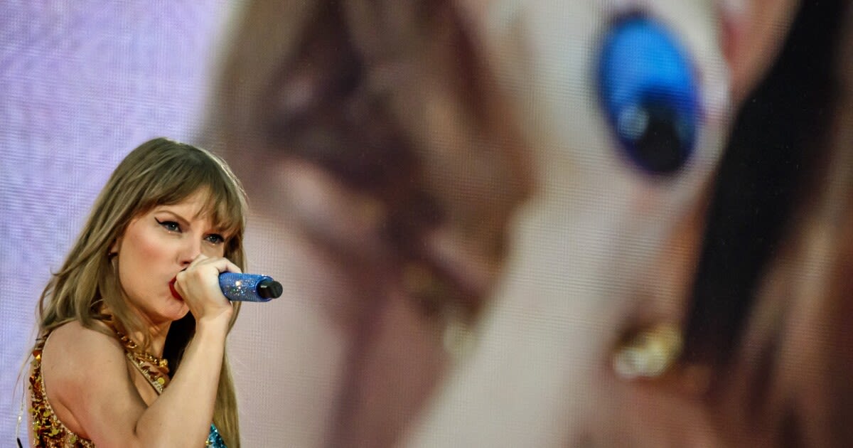 How long can Taylor Swift dominate the album chart?