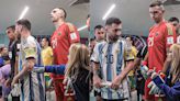 Mundial Qatar 2022: las más llamativas reacciones de los chicos al conocer a Lionel Messi y las figuras del torneo