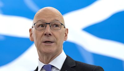 Swinney thanks party members as he launches SNP campaign battlebus