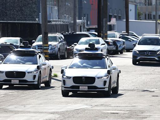 Man filmed in S.F. yelling at Waymo car. Then he attacked the person who filmed him, police say