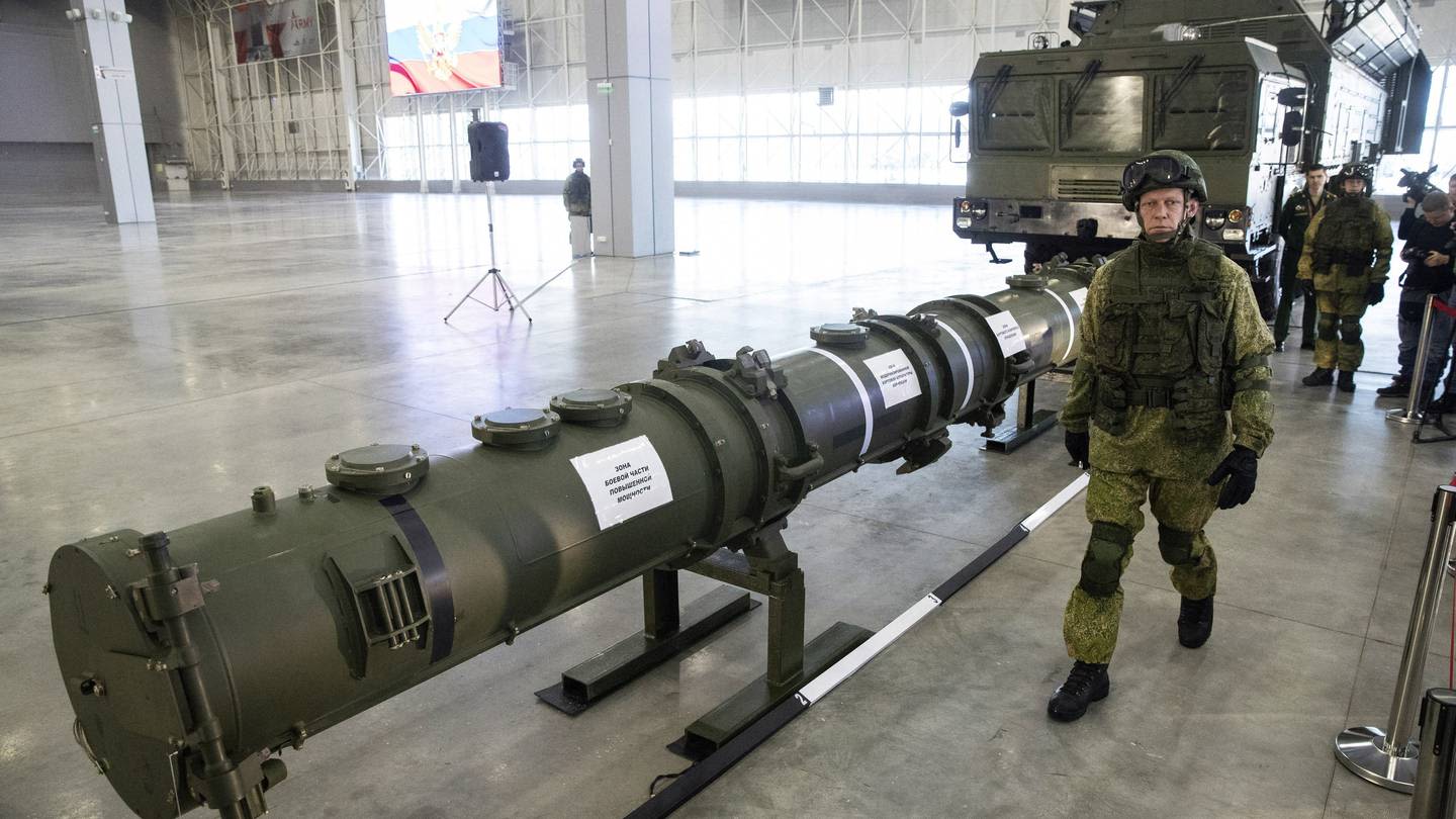 Putin calls for resuming production of intermediate missiles after scrapping of treaty with US