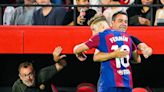 Xavi se despide con una victoria dedicada por Fermín