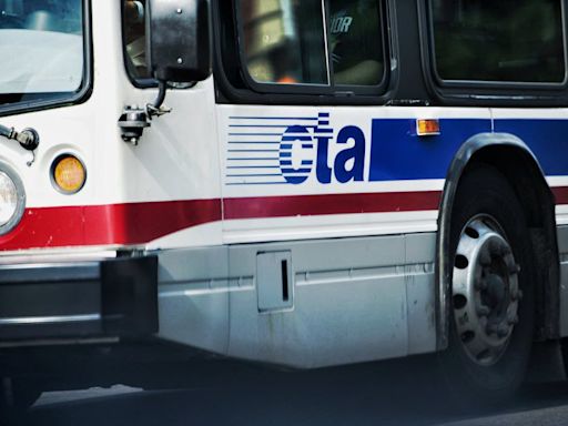 CTA's problems are driving people out of Chicago