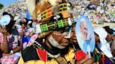 In Papua New Guinea, Pope holds mass 'at the edge of the world'