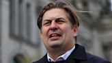 Candidato alemão de extrema-direita se afasta de campanha do partido após comentários sobre SS