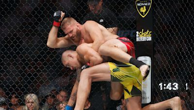 Jan Blachowicz campaigns for rematch with UFC champ Alex Pereira: ‘He knocked out everybody – not me’