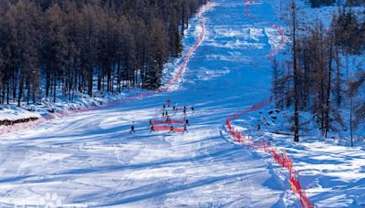 五一假期男子赴新疆可可托海滑雪 意外摔傷送醫不治