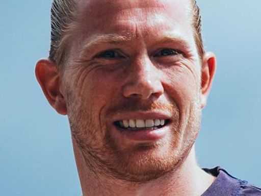 De Bruyne shows off shock new look as City fans say 'Haaland influence is wild'