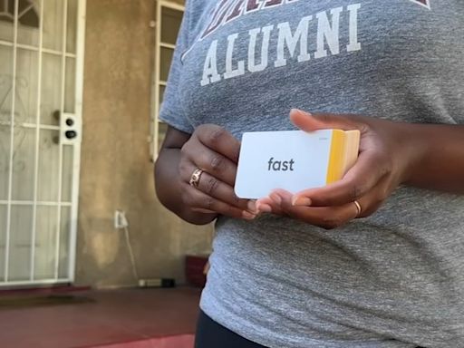 Fresno substitute teacher leads summer school on front porch